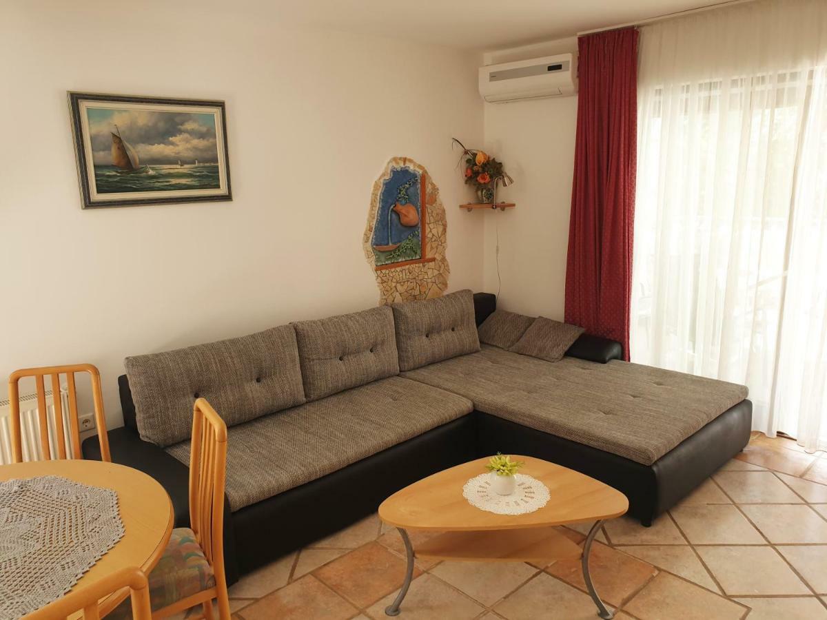 Apartmenthaus Fa Rovinj Buitenkant foto